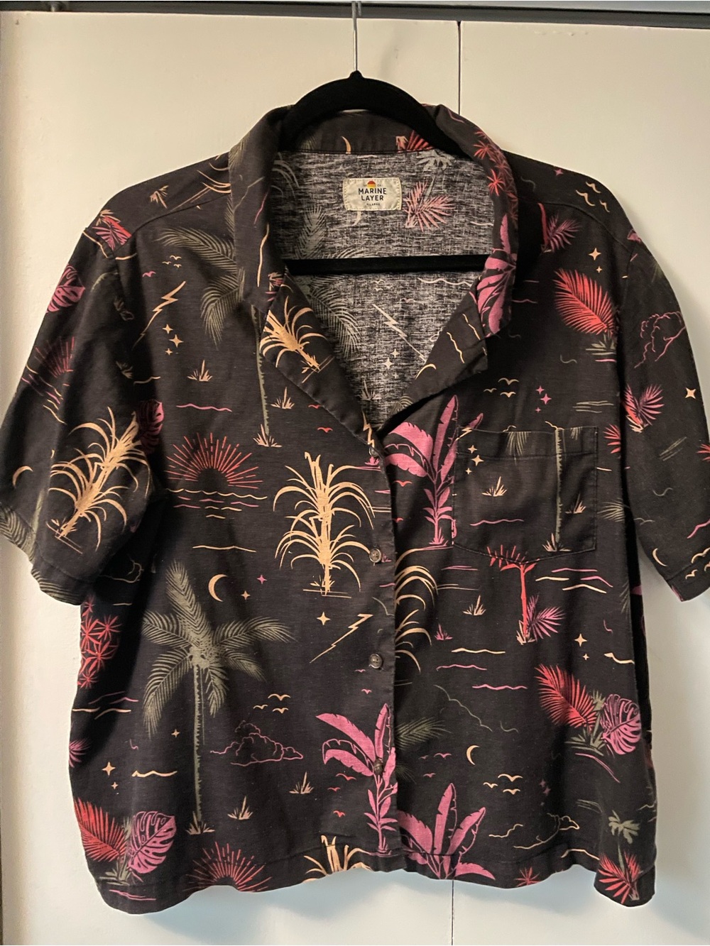 Marine Layer Lucy Resort Shirt in Midnight Palms Short-Sleeve
